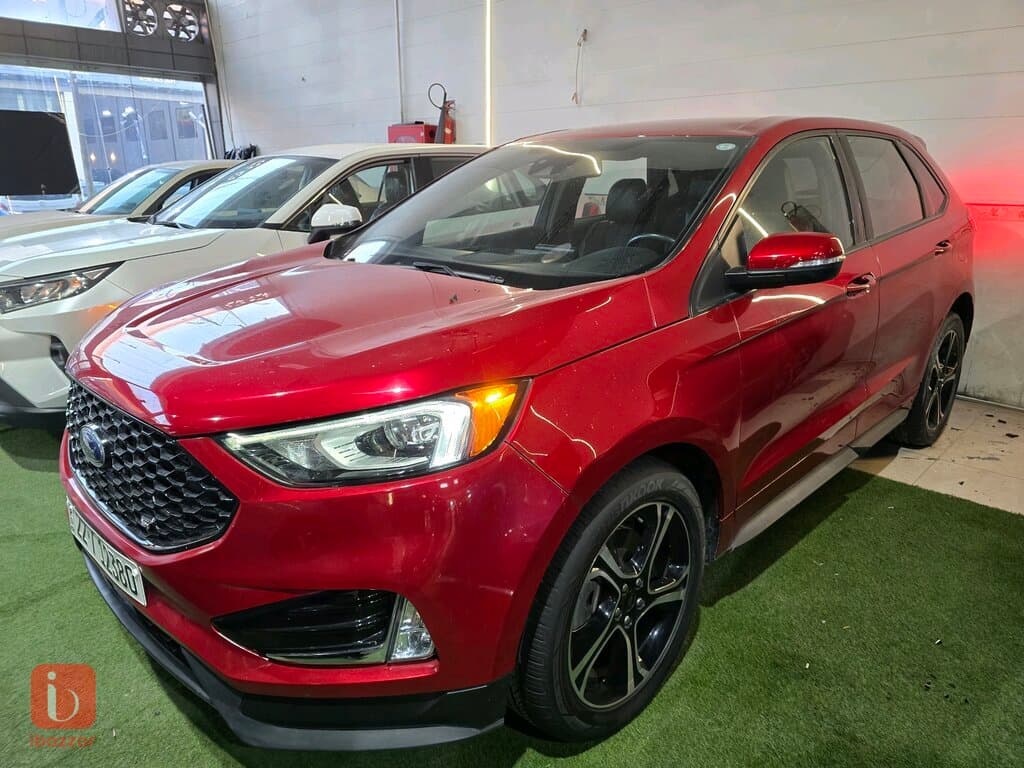 Ford Edge ST 2