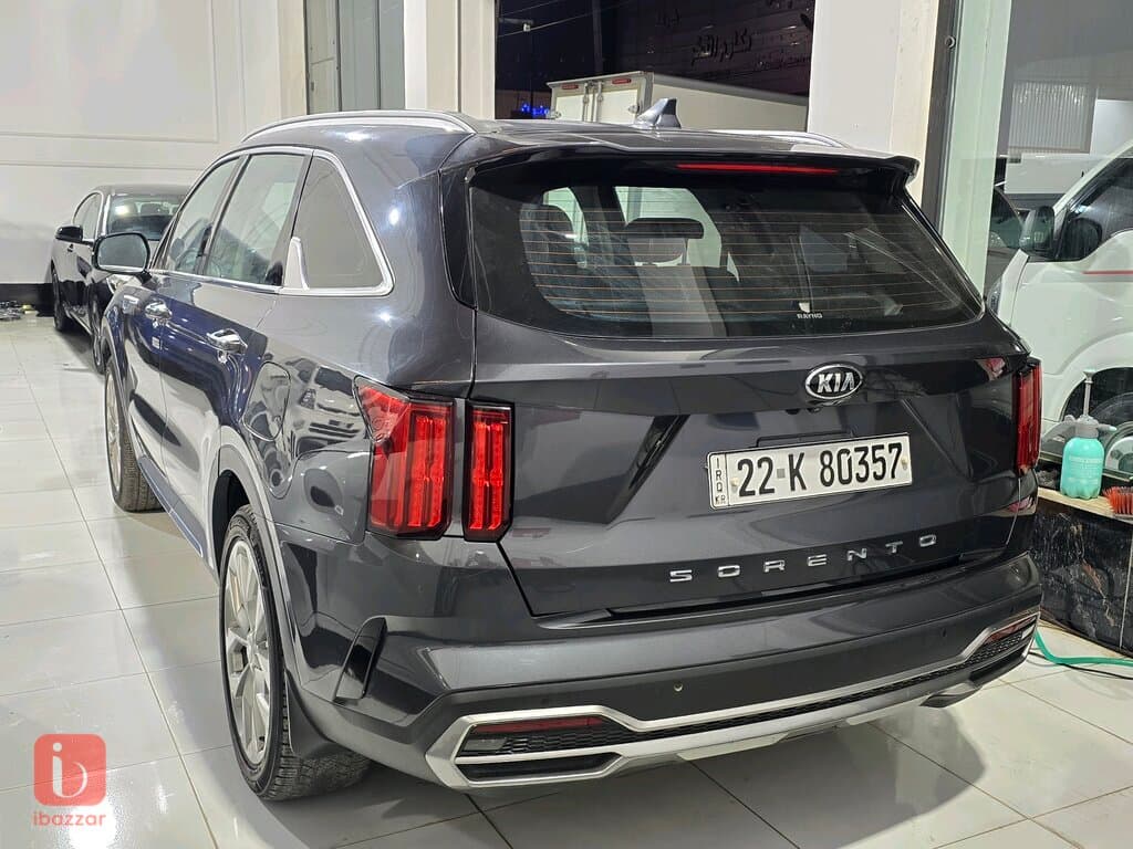 KIA Sorento 4