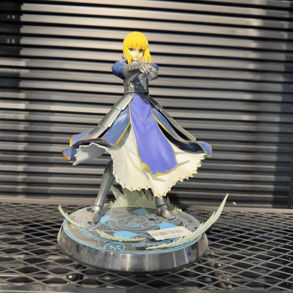 Saber Figure 27cm