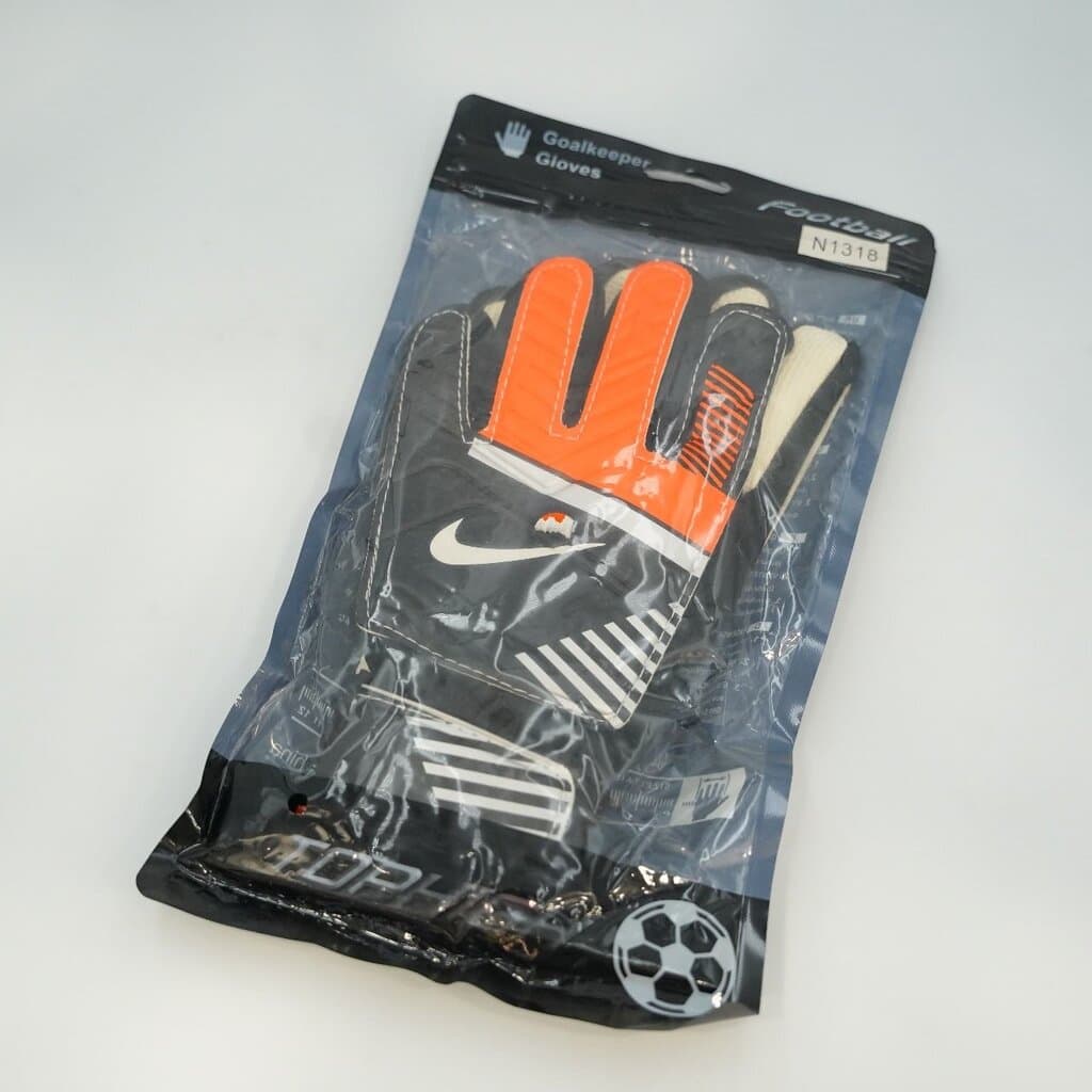 Nike Goalkeeper Gloves - Black