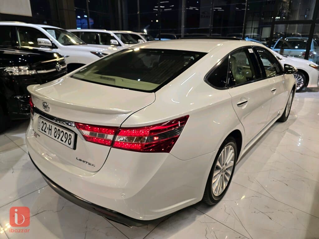 Toyota Avalon Limited 3