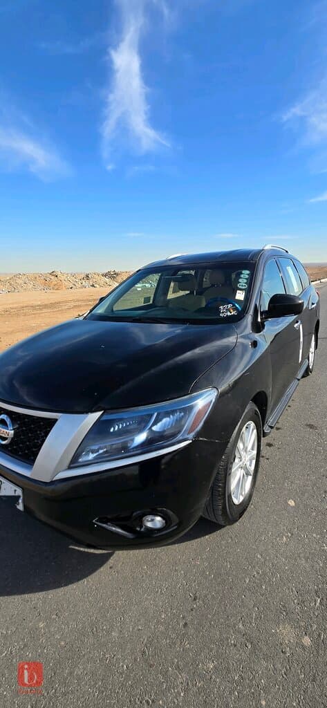 Nissan Pathfinder SV 5
