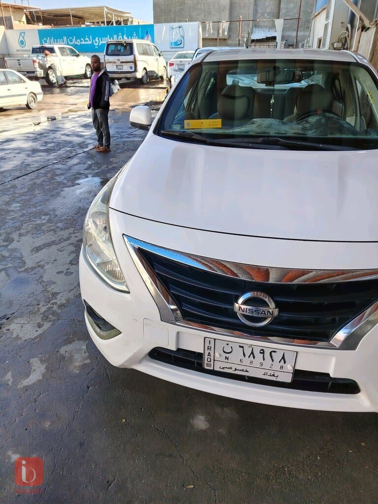 Nissan Sunny SE 8