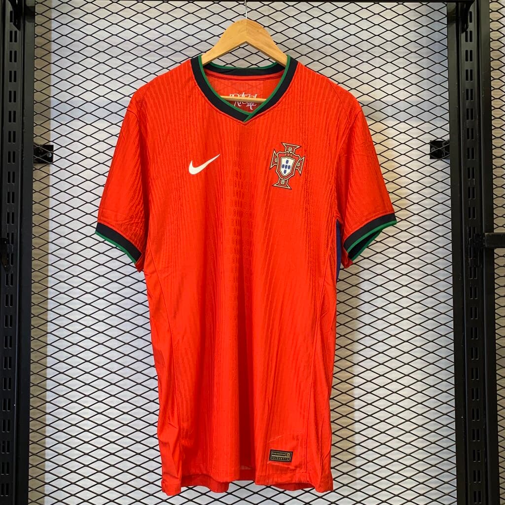 Nike Portugal National Team Jersey - Red (XL)
