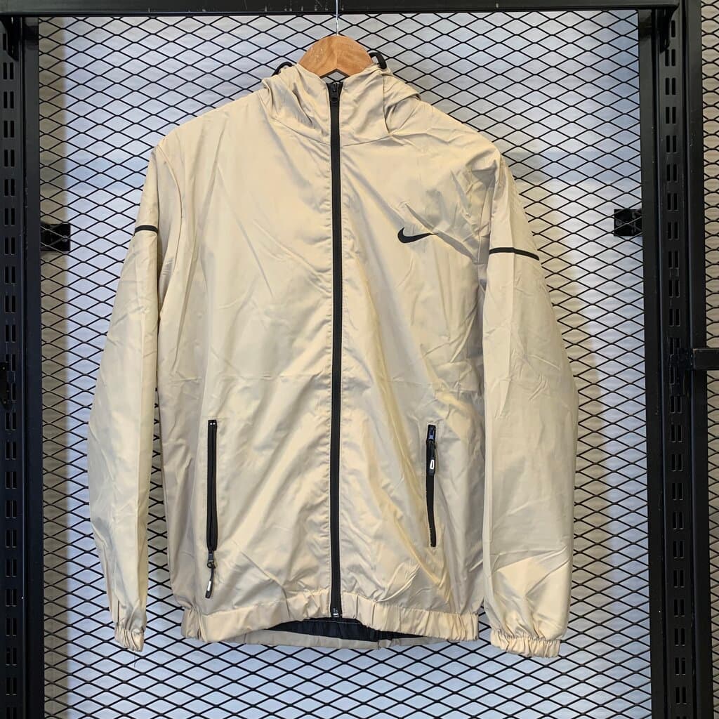 Nike Men's Water Resistant Sports Jacket - Beige (S)