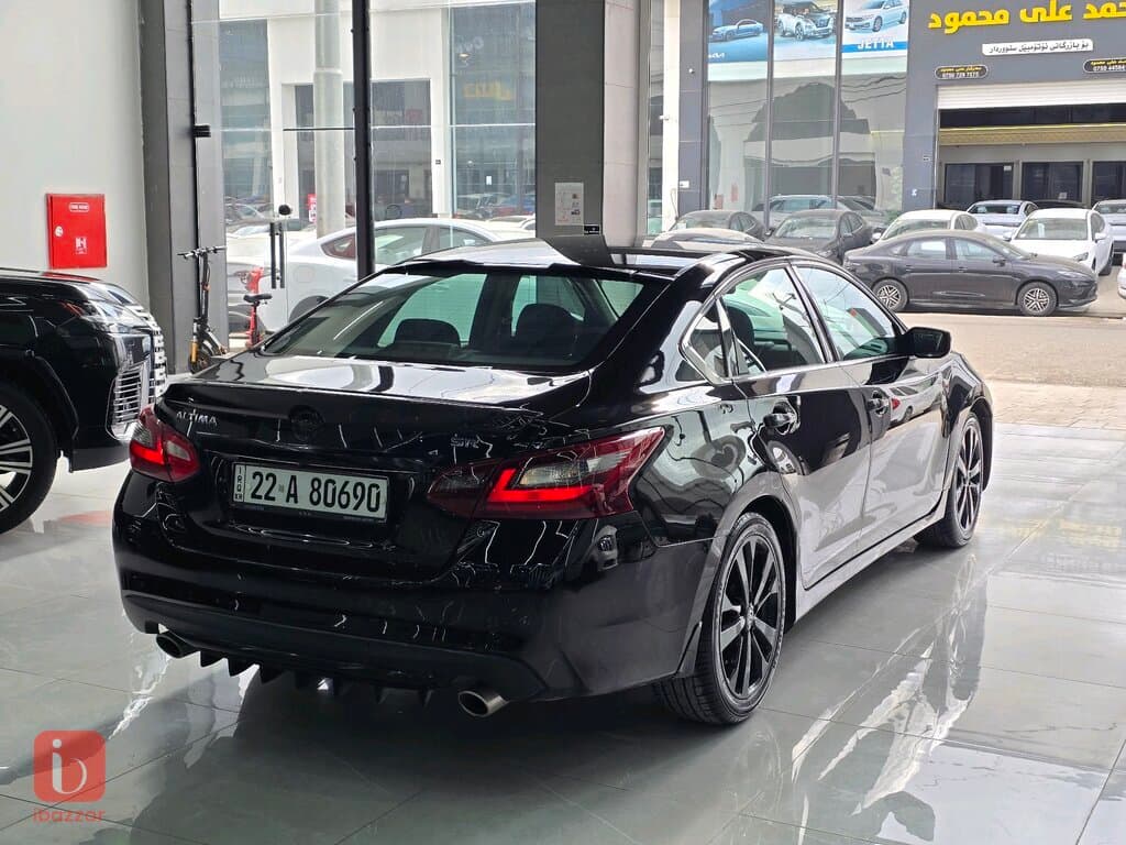 نيسان ألتيما SV 6