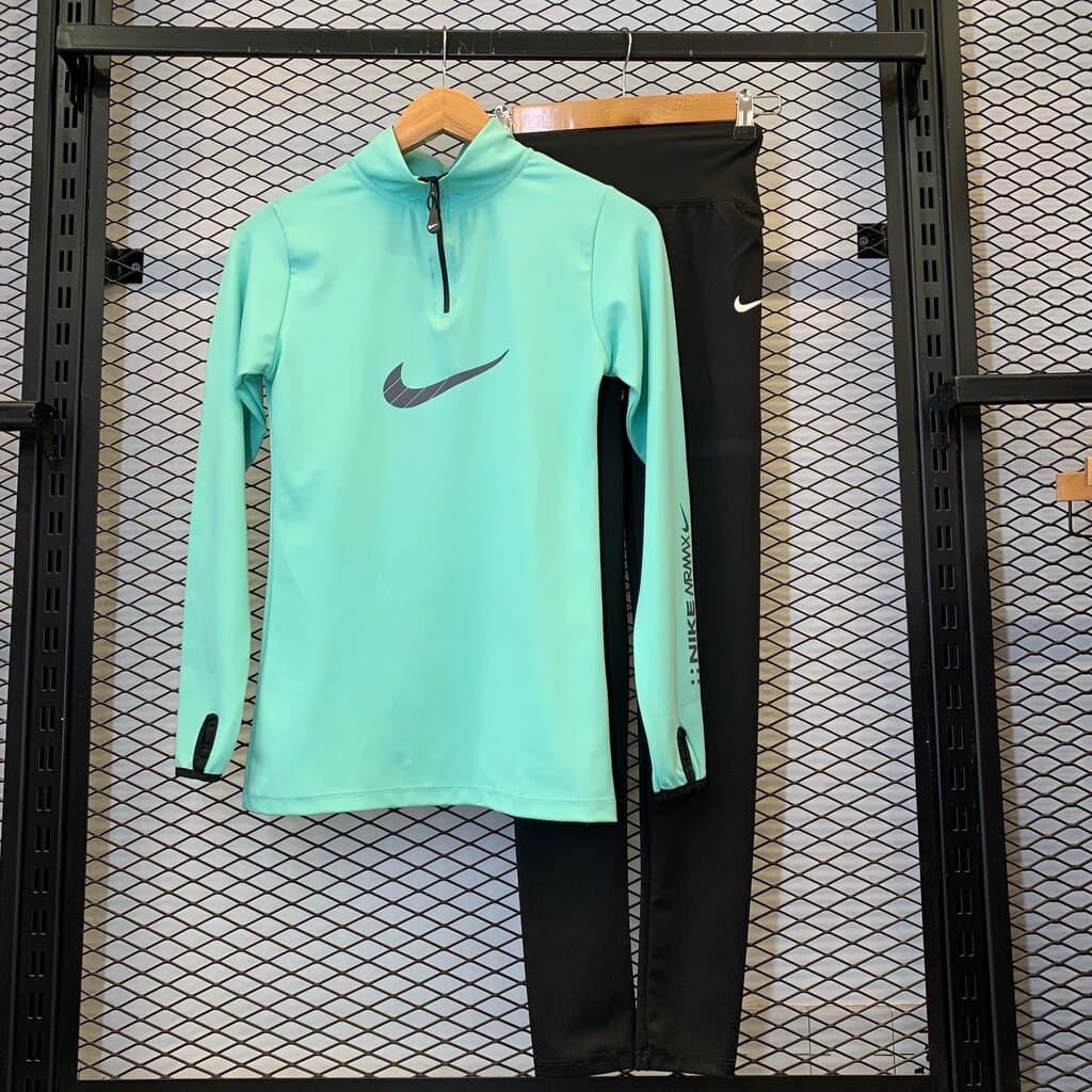 Nike Women's Activewear Tracksuit - Light Green (XL)