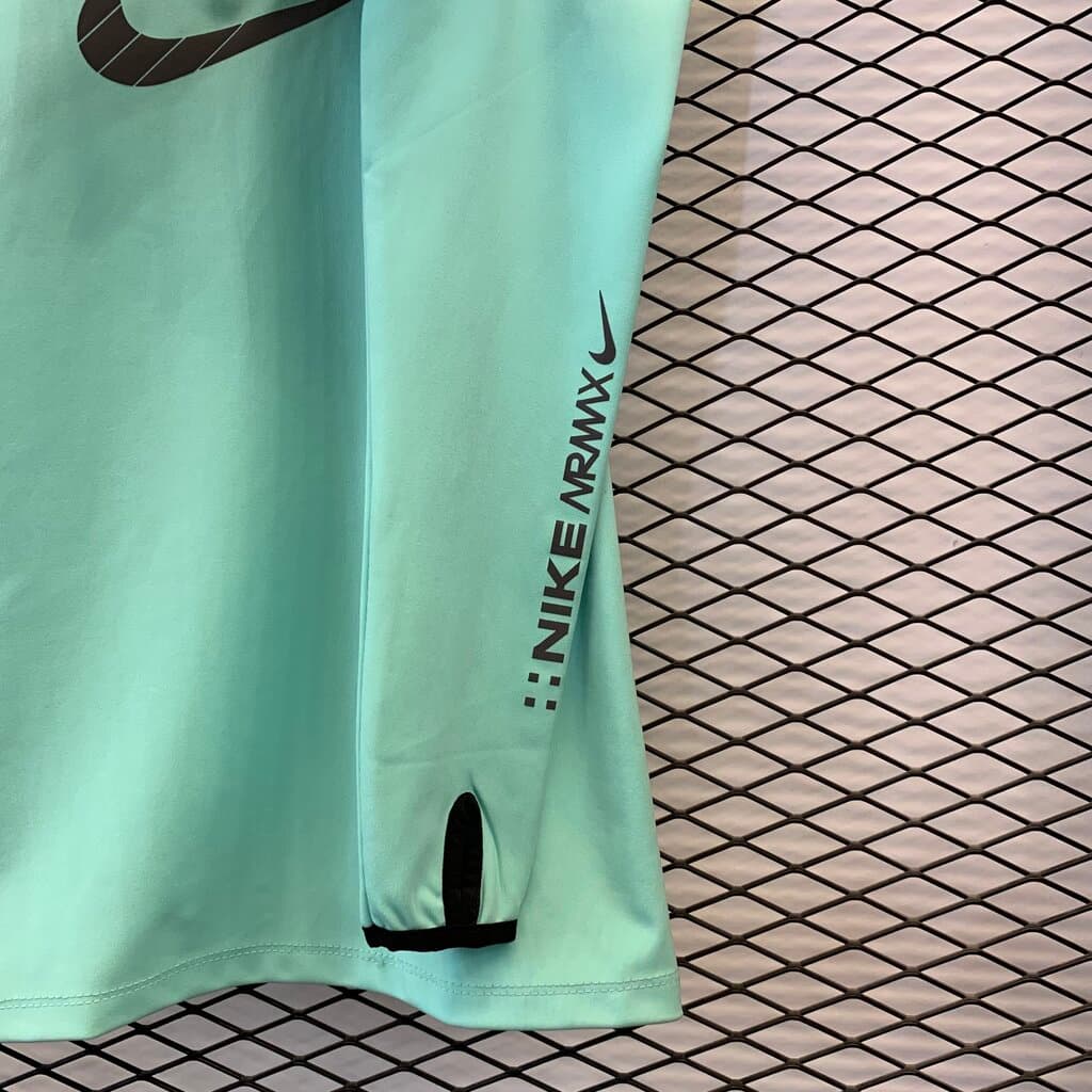 Nike Women's Activewear Tracksuit - Light Green (S) 6