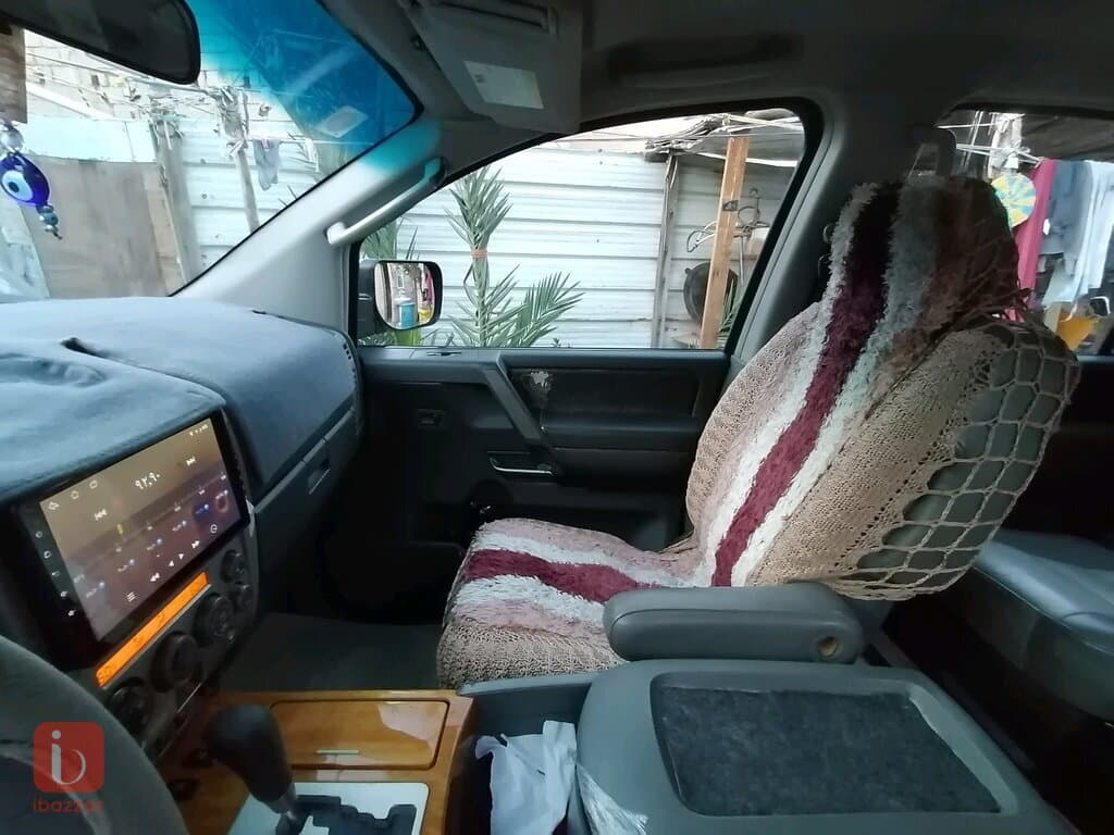 Nissan Armada SE 15
