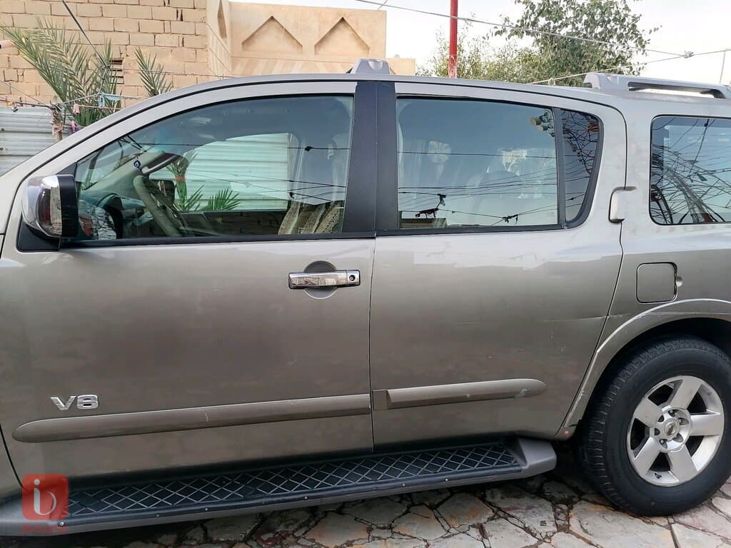 Nissan Armada SE 3