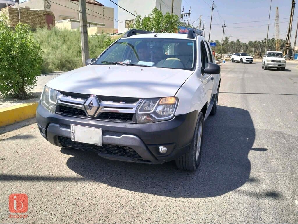 Renault Duster Standard 4