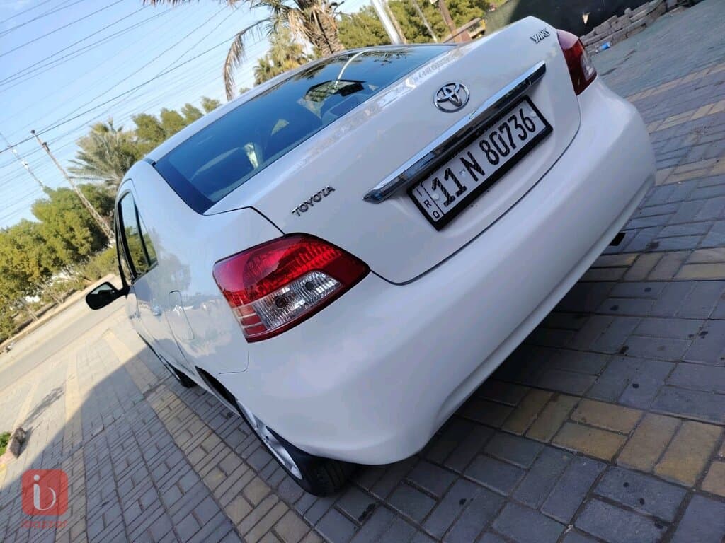 Toyota Yaris IA 11