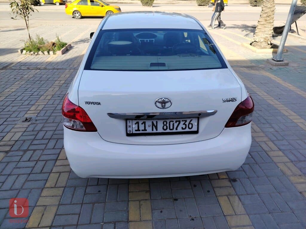 Toyota Yaris IA 12