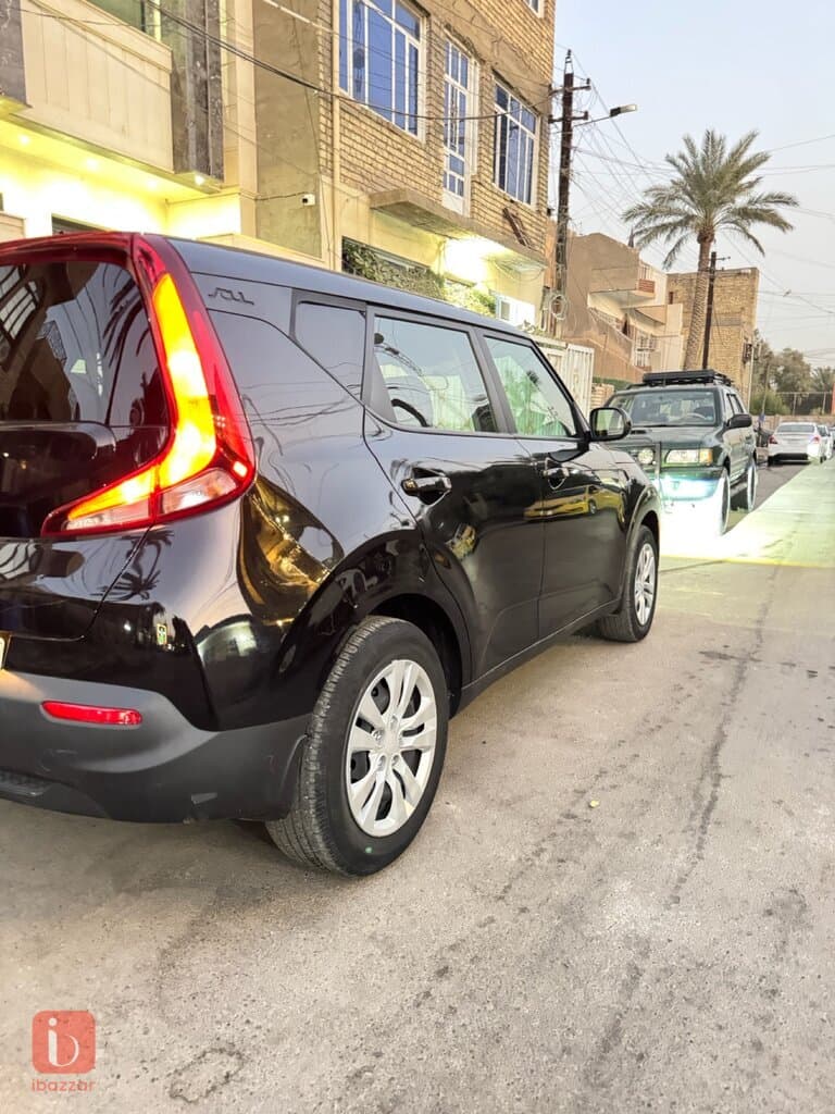 KIA Soul LX 4