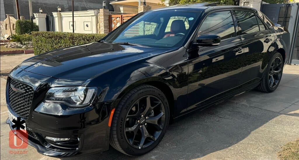Chrysler 300 S 7