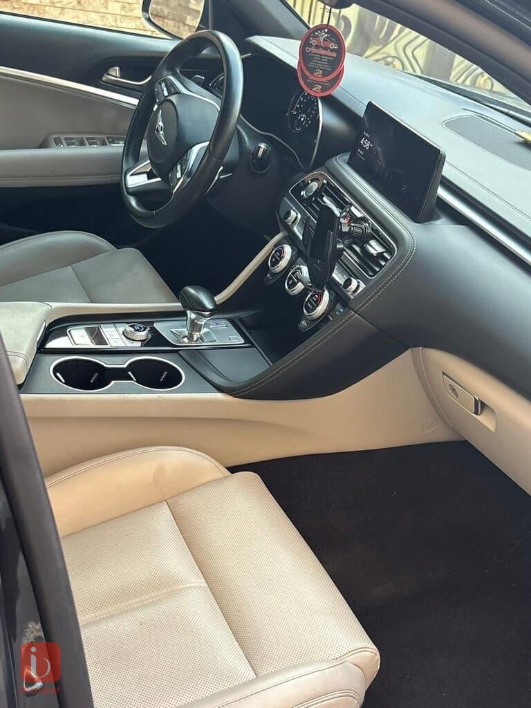 Genesis G70 — photo 11