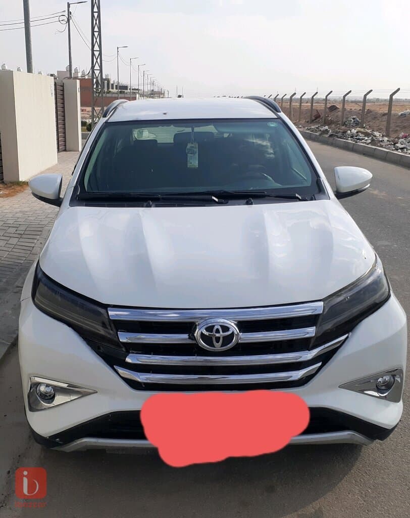 Toyota Rush GX 2