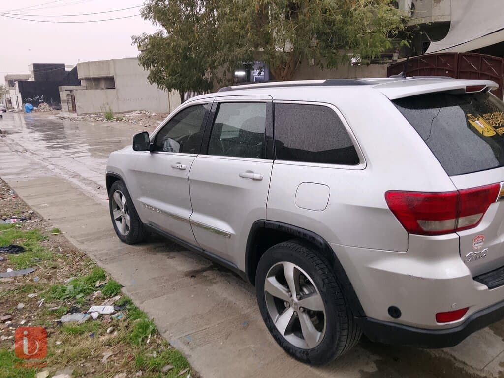 Jeep Grand Cherokee Laredo — photo 6