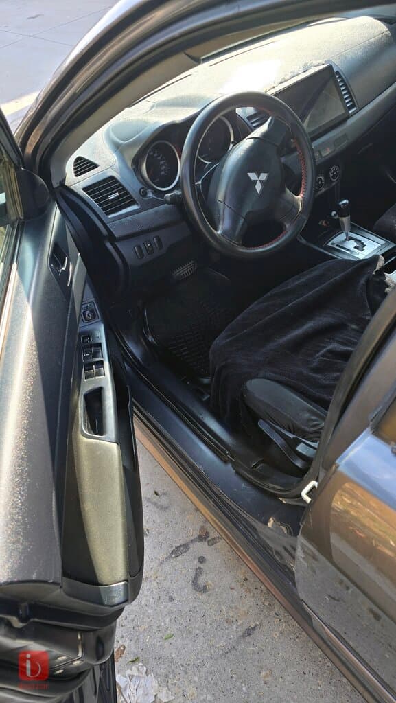 Mitsubishi Lancer 9