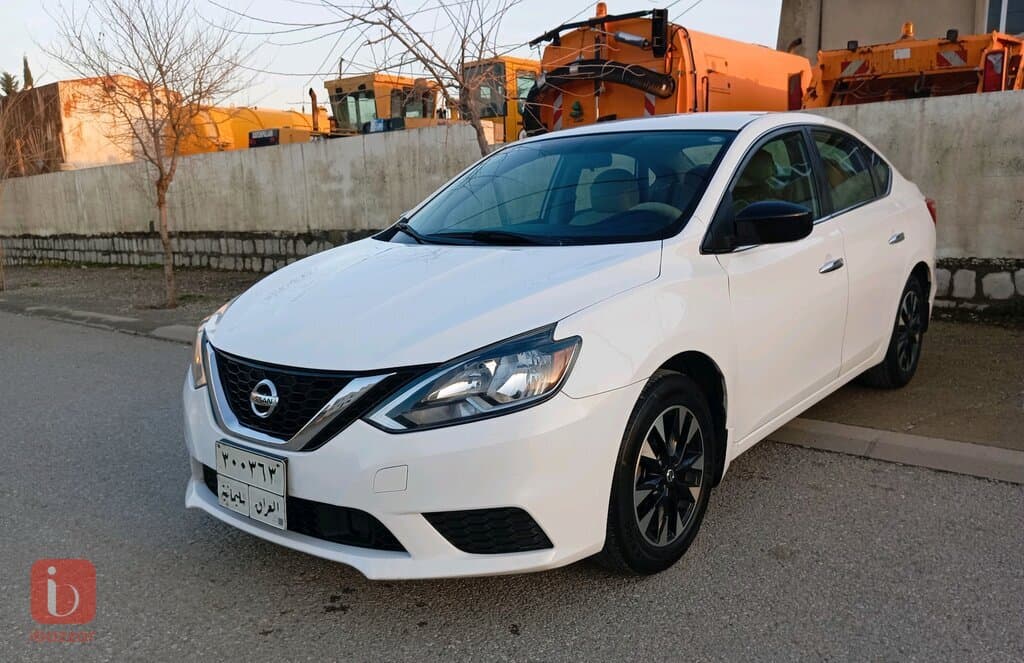 Nissan Sentra S 3