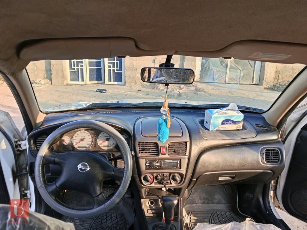 نیسان سەنی SL 11