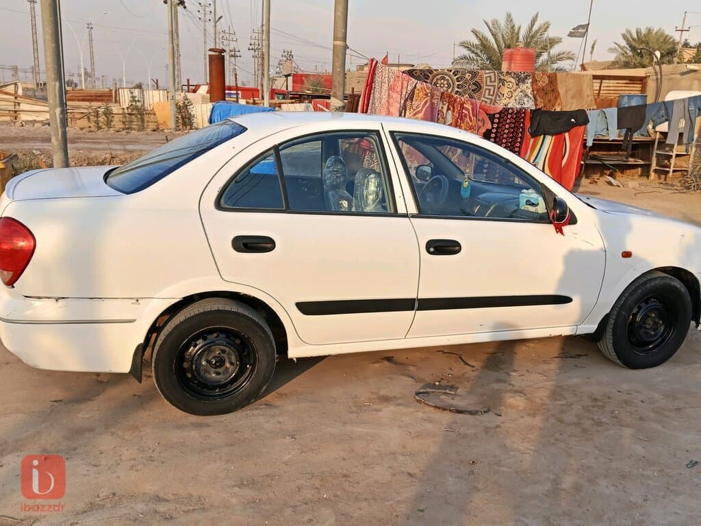 نیسان سەنی SL 5