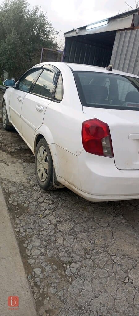 Chevorlet Optra LS 2