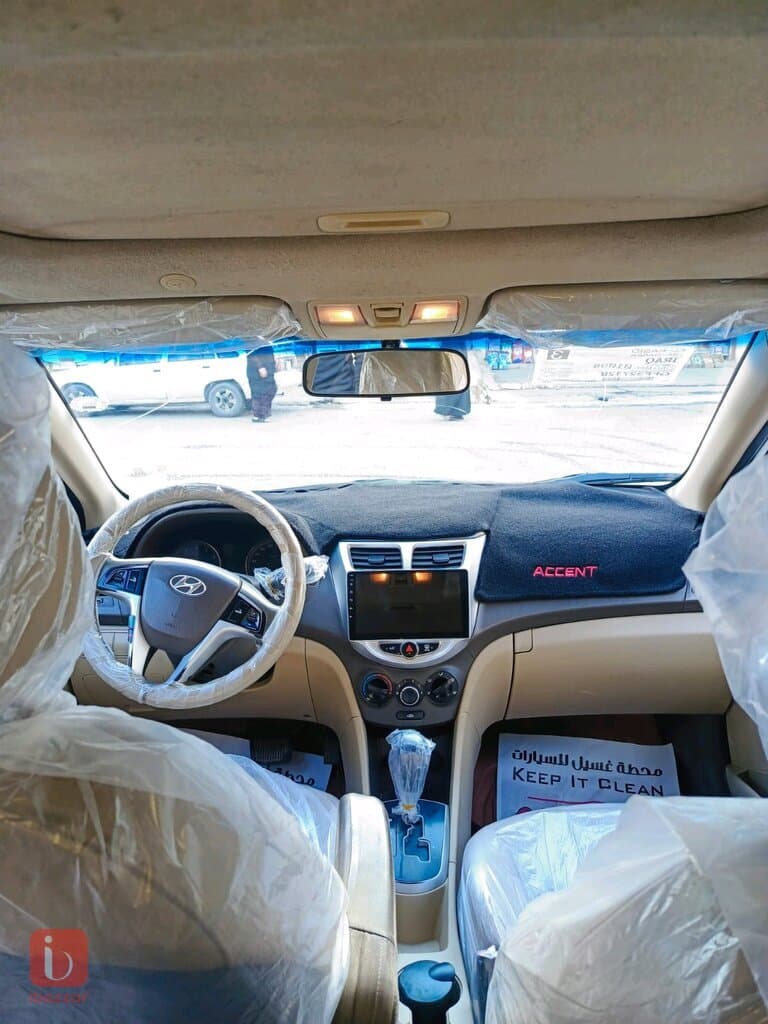 Hyundai Accent GLS 6