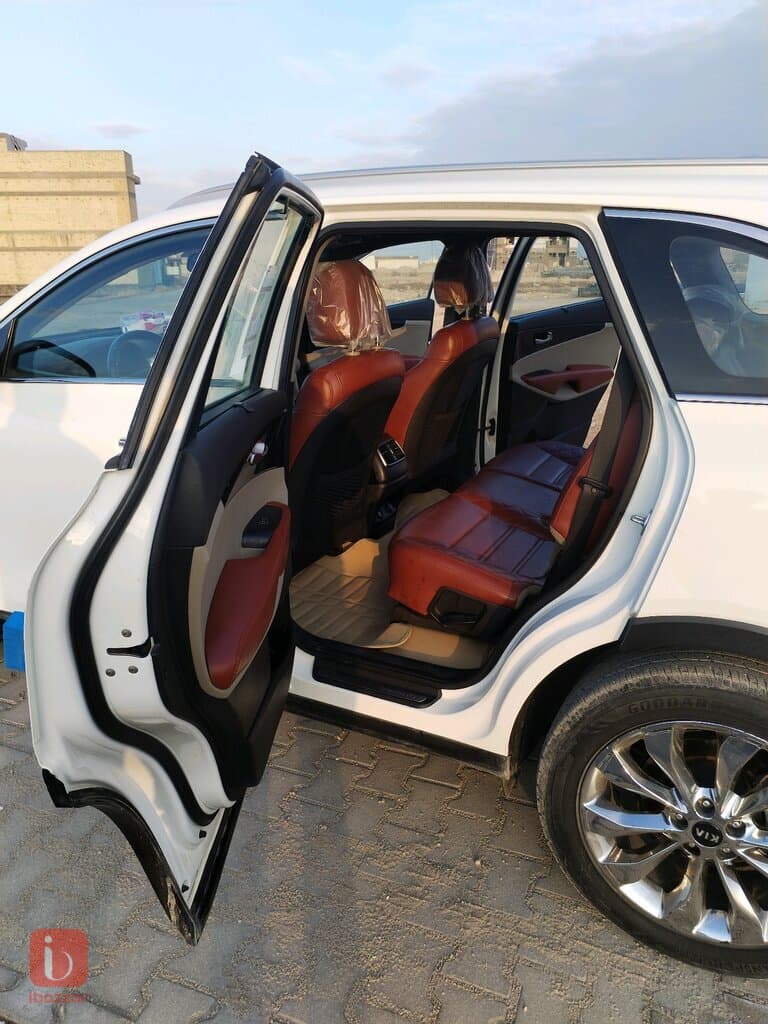 KIA Sorento 6