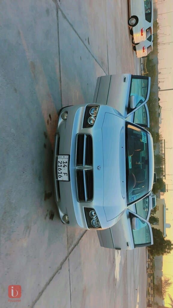 Dodge Charger 8