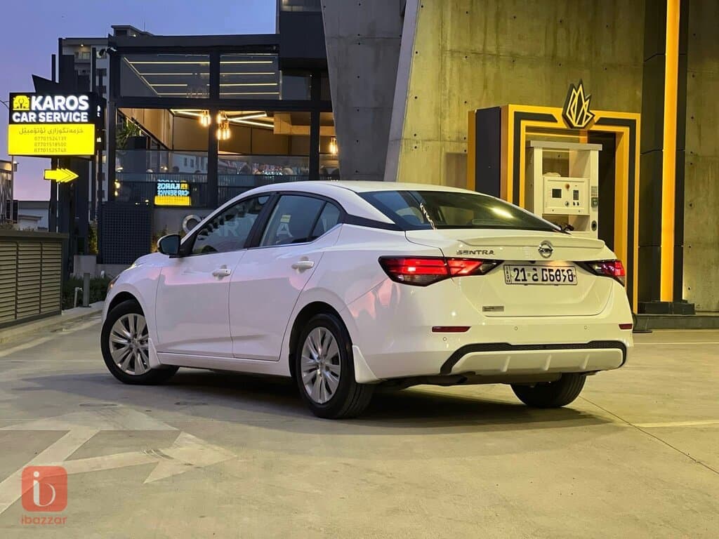 نيسان سينترا S 11