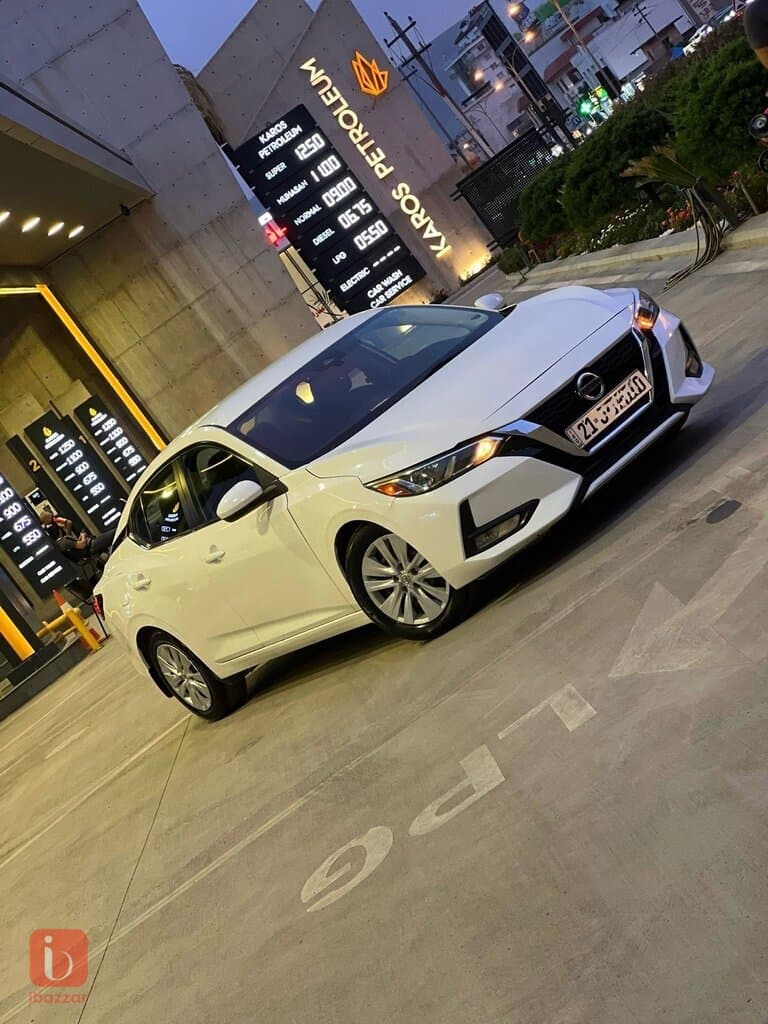 نيسان سينترا S 10