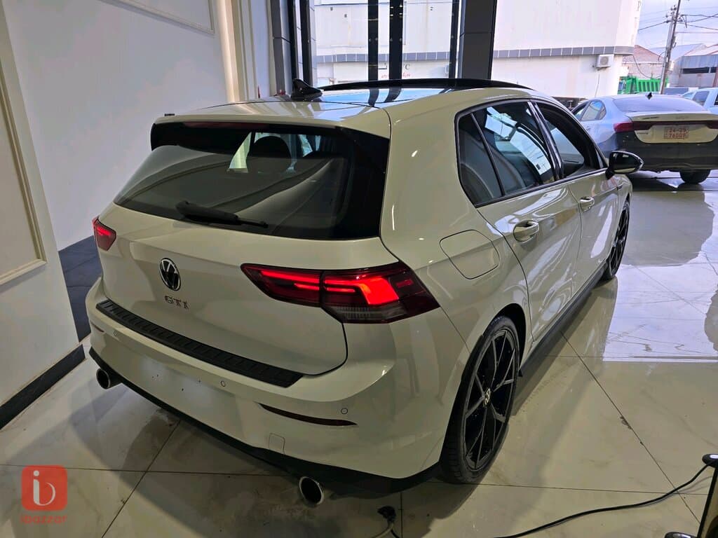 Volkswagen Golf GTI 4