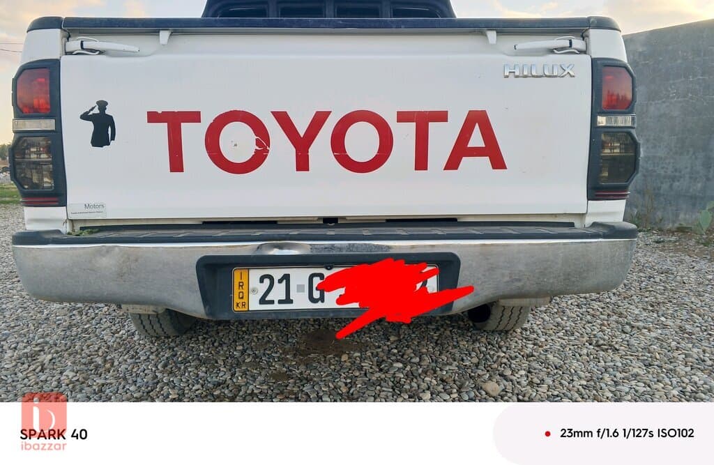 Toyota Hilux GR Sport 6