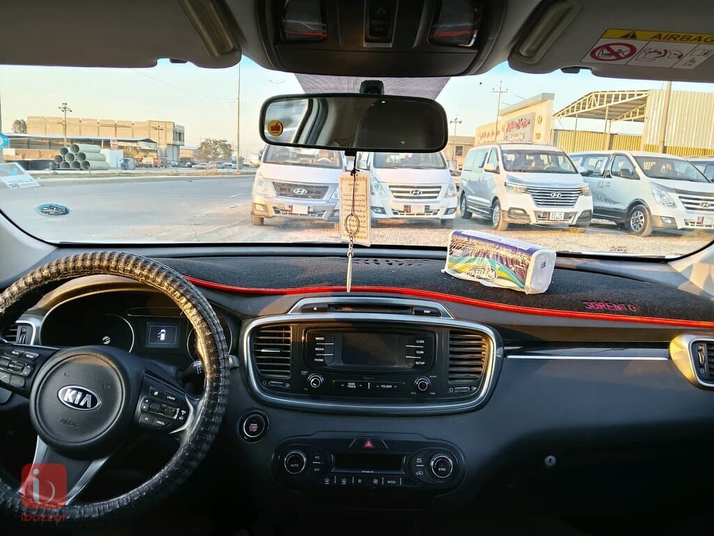 KIA Sorento LX 2