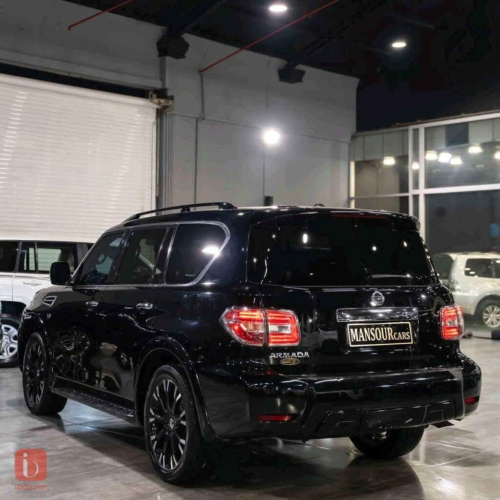 Nissan Armada 4
