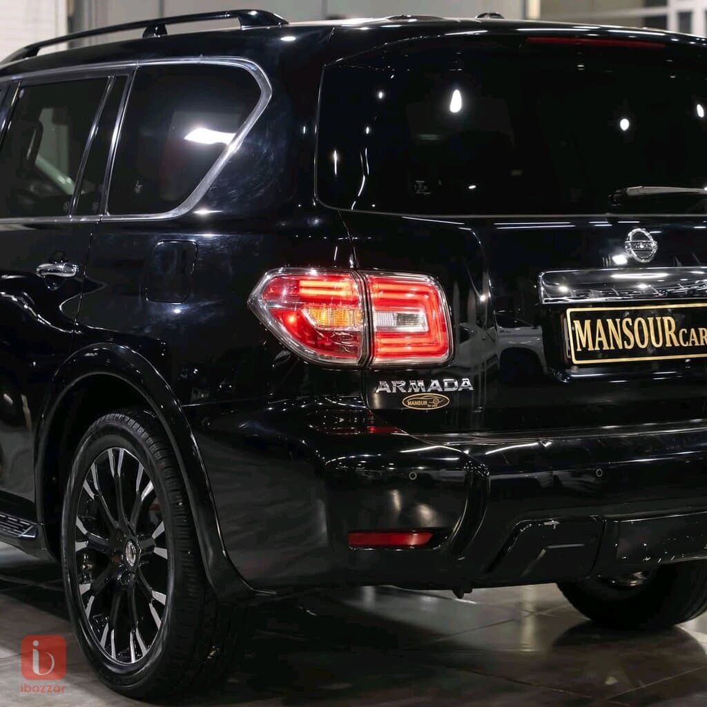 Nissan Armada 5