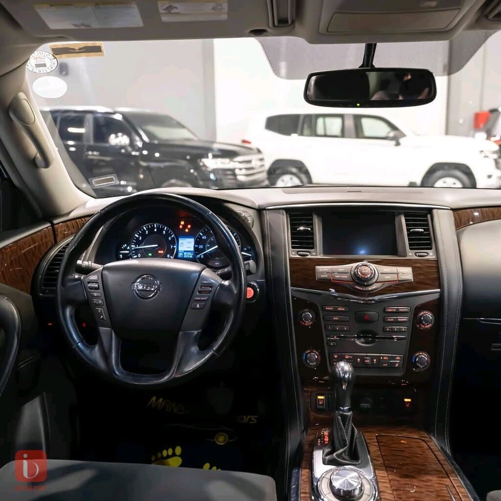 Nissan Armada 10
