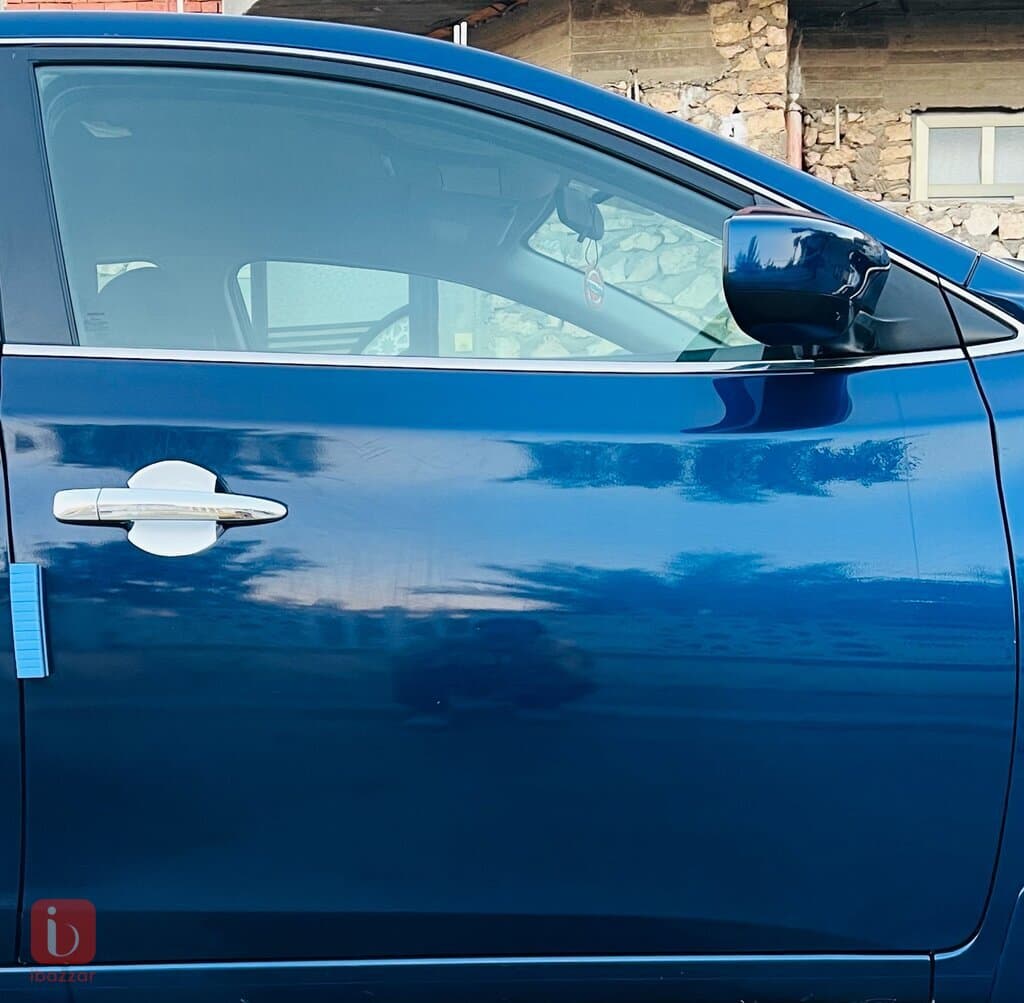 Nissan Sentra S 4