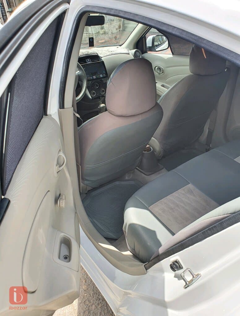 Nissan Sunny 12