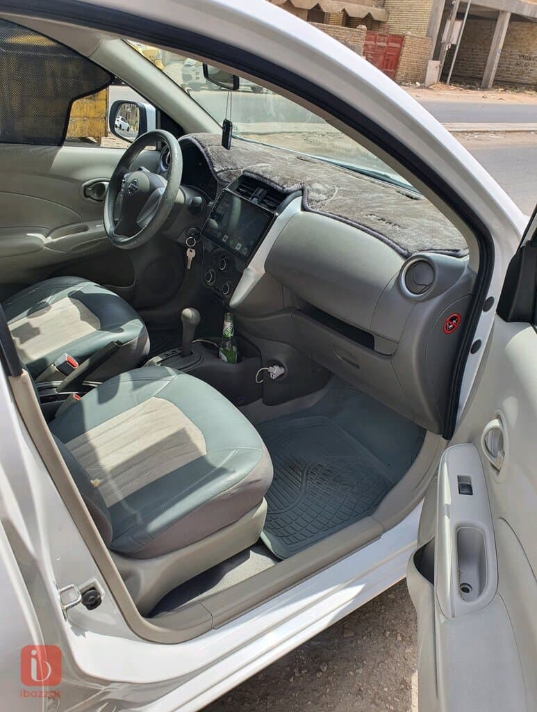 Nissan Sunny 8