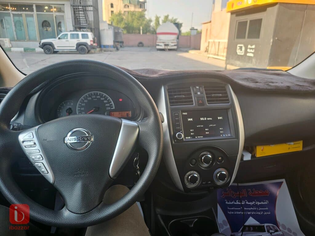 Nissan Sunny SL 3