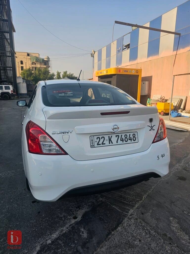 Nissan Sunny SL 7