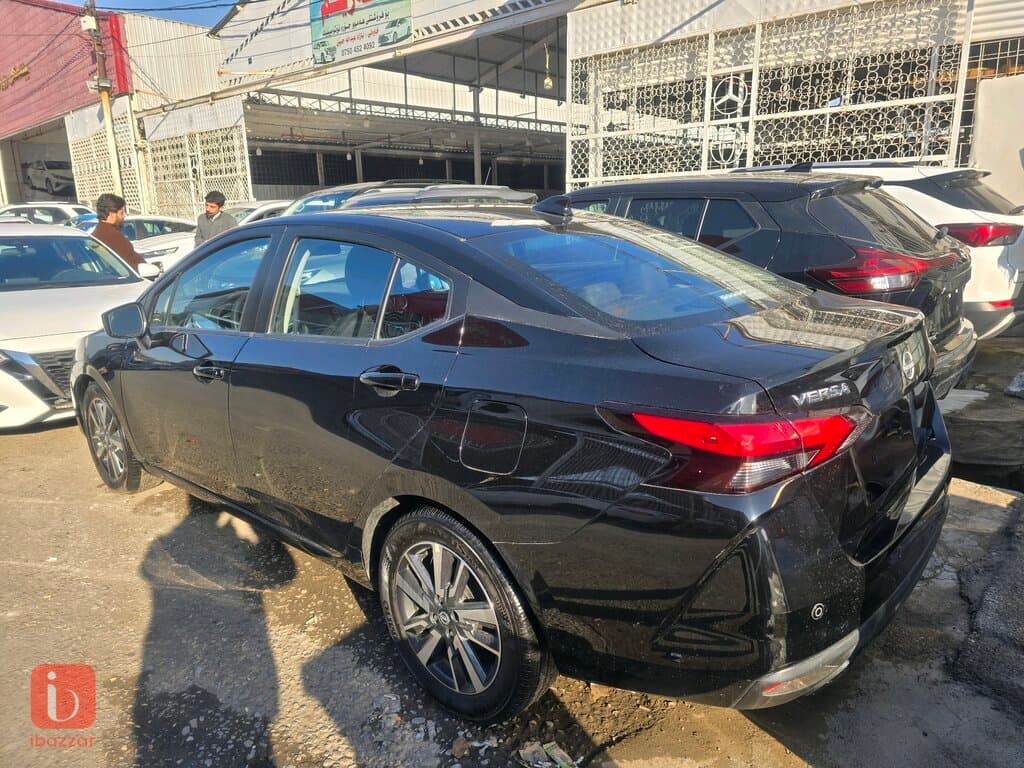 Nissan Versa 4