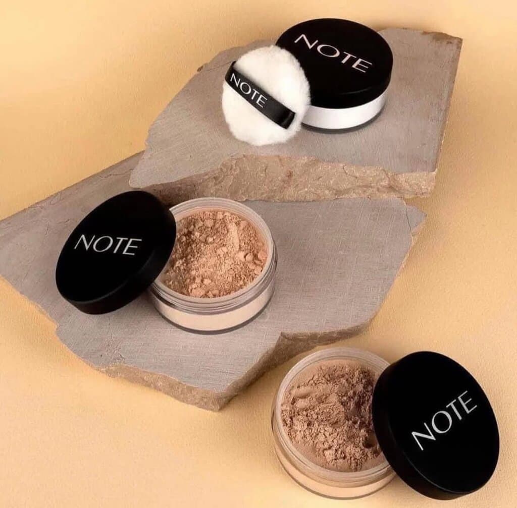 NOTE Long-Lasting Matte Finish Loose Powder – For All Skin Types (shade 03) 3