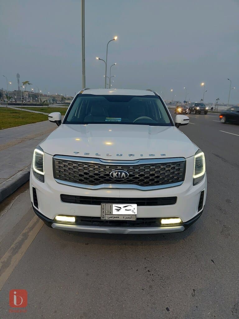 KIA Telluride LX