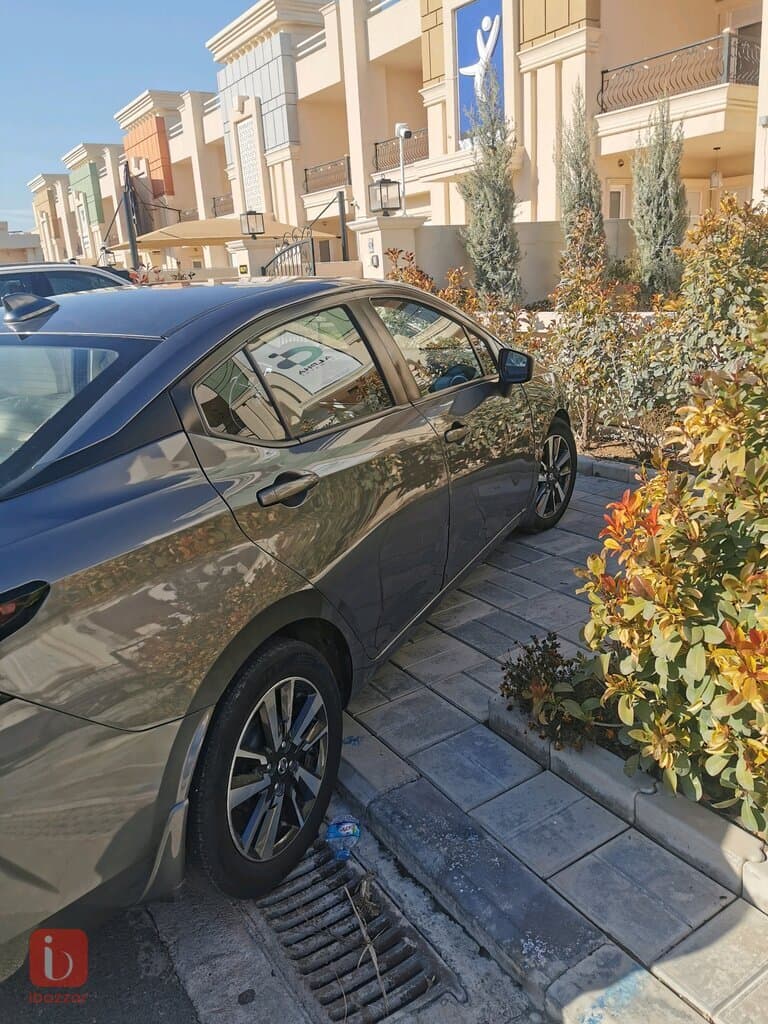 Nissan Versa 2