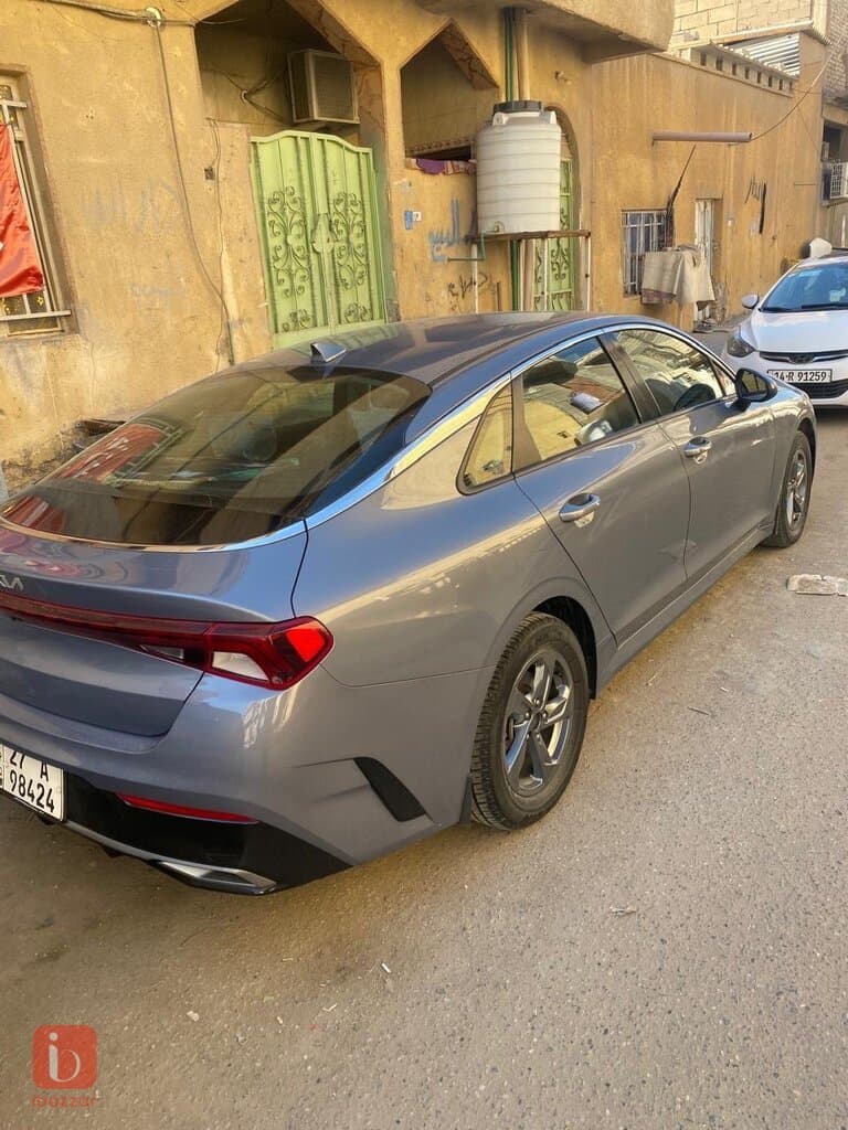 KIA K5 6