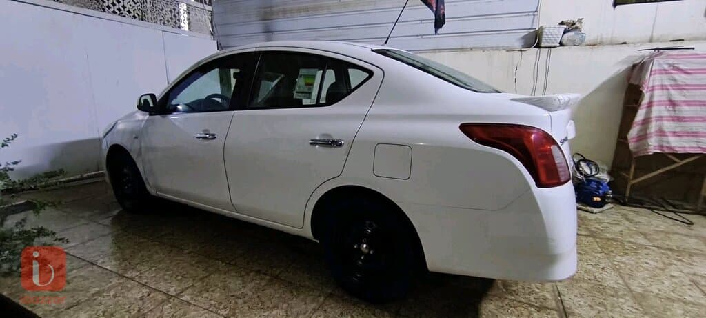 Nissan Sunny 9