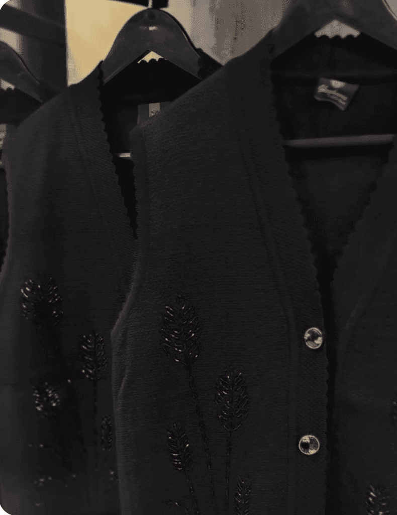 يلك صوف اسود